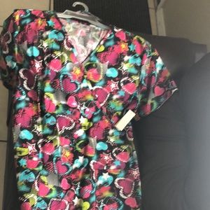 1X scrub top.  New with tags
